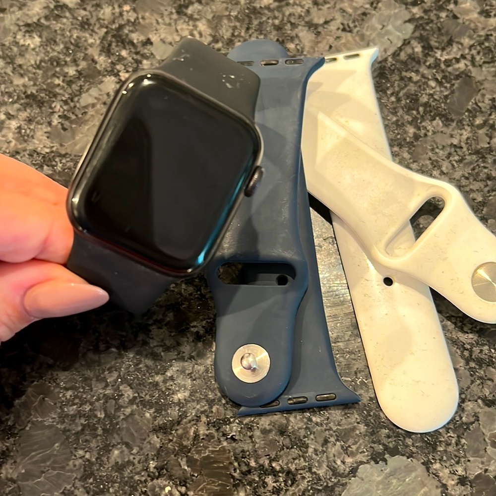 40mm Apple Watch with additional bands bands